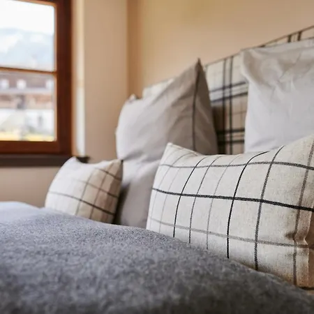 Serviced Luxury Evi, Ski-in Ski-out