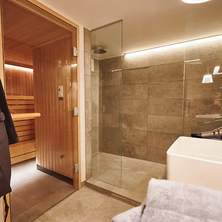 Serviced Luxury Evi, Ski-in Ski-out * Kaprun