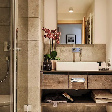 Serviced Luxury Evi, Ski-in Ski-out 木屋 卡普伦