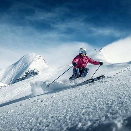 Chalet Serviced Luxury Evi, Ski-in Ski-out *