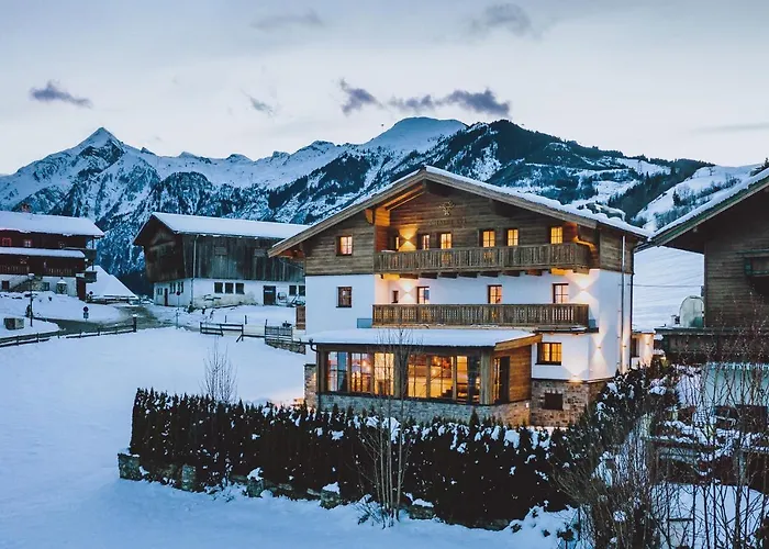 Serviced Luxury Evi, Ski-in Ski-out * カプルーン