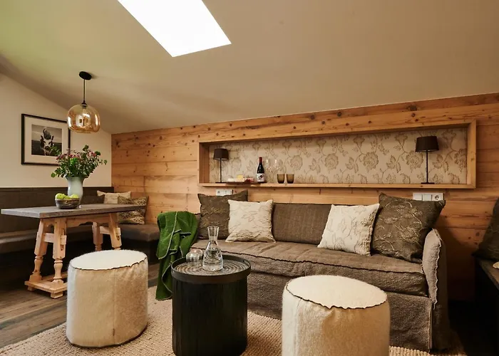 Serviced Luxury Evi, Ski-in Ski-out *