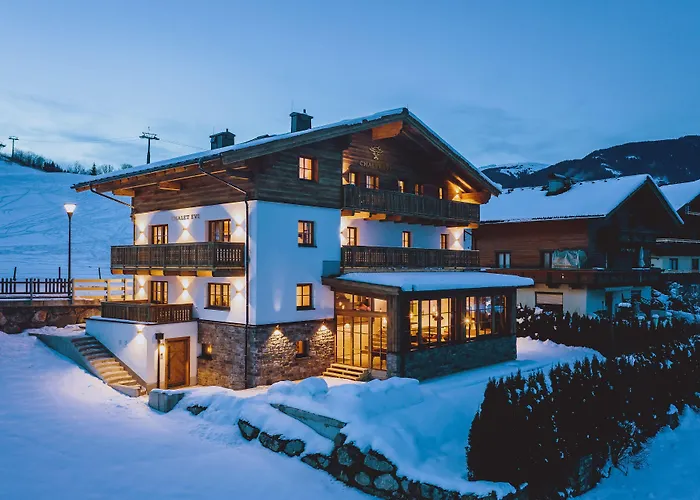 Serviced Luxury Evi, Ski-in Ski-out *