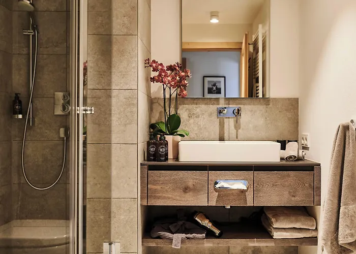 Serviced Luxury Evi, Ski-in Ski-out シャレー カプルーン